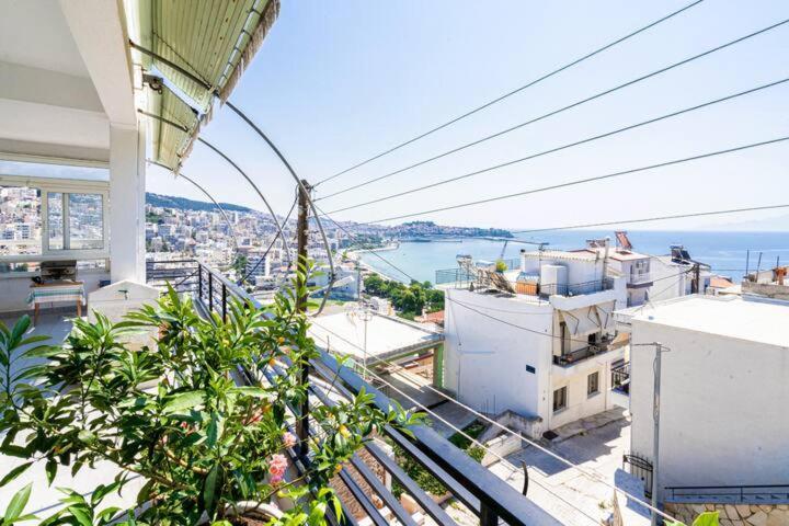 Fina's * Kavala